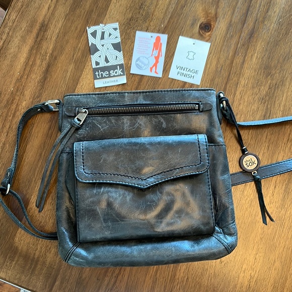 The Sak Bags The Sak Ventura Leather Crossbody Guc Poshmark